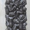 Afrikaans sculptuur met talrijke personages. Ebbenhout.