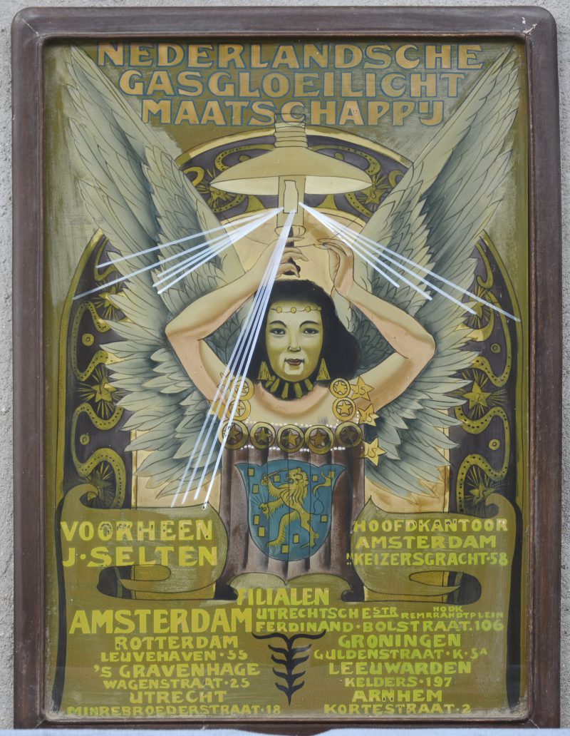 Een églomise affiche van de Nederlandsche Gasgloeilicht Maatschappij.