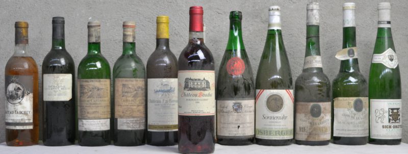 Lot wijn        aantal: 12 bt Ch. Fauchey A.C. 1e Côtes de Bordeaux       aantal: 1 bt Dom. La Croix Belle Grenache V.d.P. des Côtes de Thongue  Jacques et Françoise Boyer, Puissaliçon M.D.  1995  aantal: 1 bt Ch. Cabannieux A.C. Graves Supérieures   M.C.  1974  aantal: 2 bt Ch. La Baronne Vieilles Vignes A.C. Corbières  Suzette & André Ligneres, Fontcouverte M.C.  1992  aantal: 1 bt Vouvray A.C.  Albert Besombes, St-Hilaire-St-Florent   1976  aantal: 1 bt Niersteiner Klostergarten Silvaner Qualitätswein b. A. - Rheinhessen  Gräflich Wolff Metternichsches Weingut, Nierstein E.A.  1972  aantal: 1 bt Osberger Sonnenuhr Oesterreichischer Wein  Helmut Osberger, Strass bei Krems     aantal: 1 bt Muscadet Clos de la Sablette A.C.  Marcel Martin, La Sablette M.O.  1976  aantal: 1 bt Muscadet Clos de la Sablette A.C.  Marcel Martin, La Sablette M.O.  1981  aantal: 1 bt Clevner Pinot Blanc A.C. Alsace  P. Sick-Dreyer, Ammerschwihr M.O.  1981  aantal: 1 bt Ch. Bauduc A.C. Bordeaux Clairet   M.C.  1995  aantal: 1 bt