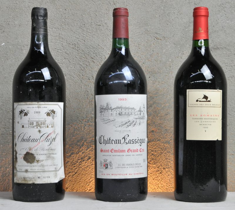 Lot rode wijn        aantal: 3 Mag. Ch. Cluzel A.C. 1e Côtes de Bordeaux   M.C.  1989  aantal: 1 Mag. Ch. Lassègue A.C. St-Emilion grand cru   M.C.  1993  aantal: 1 Mag. Les Romains Les Garrigues V.d.P. d’Oc  Les Vignes des Deux Soleils, Combaillaux M.O.  1999  aantal: 1 Mag.