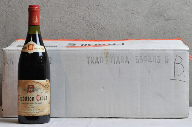 Tradition Tiara Réserve du Vieux Cardinal Vin de table français   M.O. O.D. 0  aantal: 12 bt