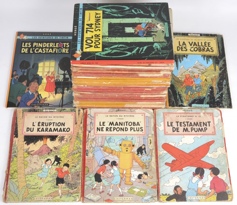 Een lot strips, bestaande uit twintig Franstalige albums van “Tintin”, waarbij “De juwelen van Bianca Castafiore” in het Doorniks dialect en vier Franstalige albums van “Jo, Zette et Jocko”. Zeer gelezen.