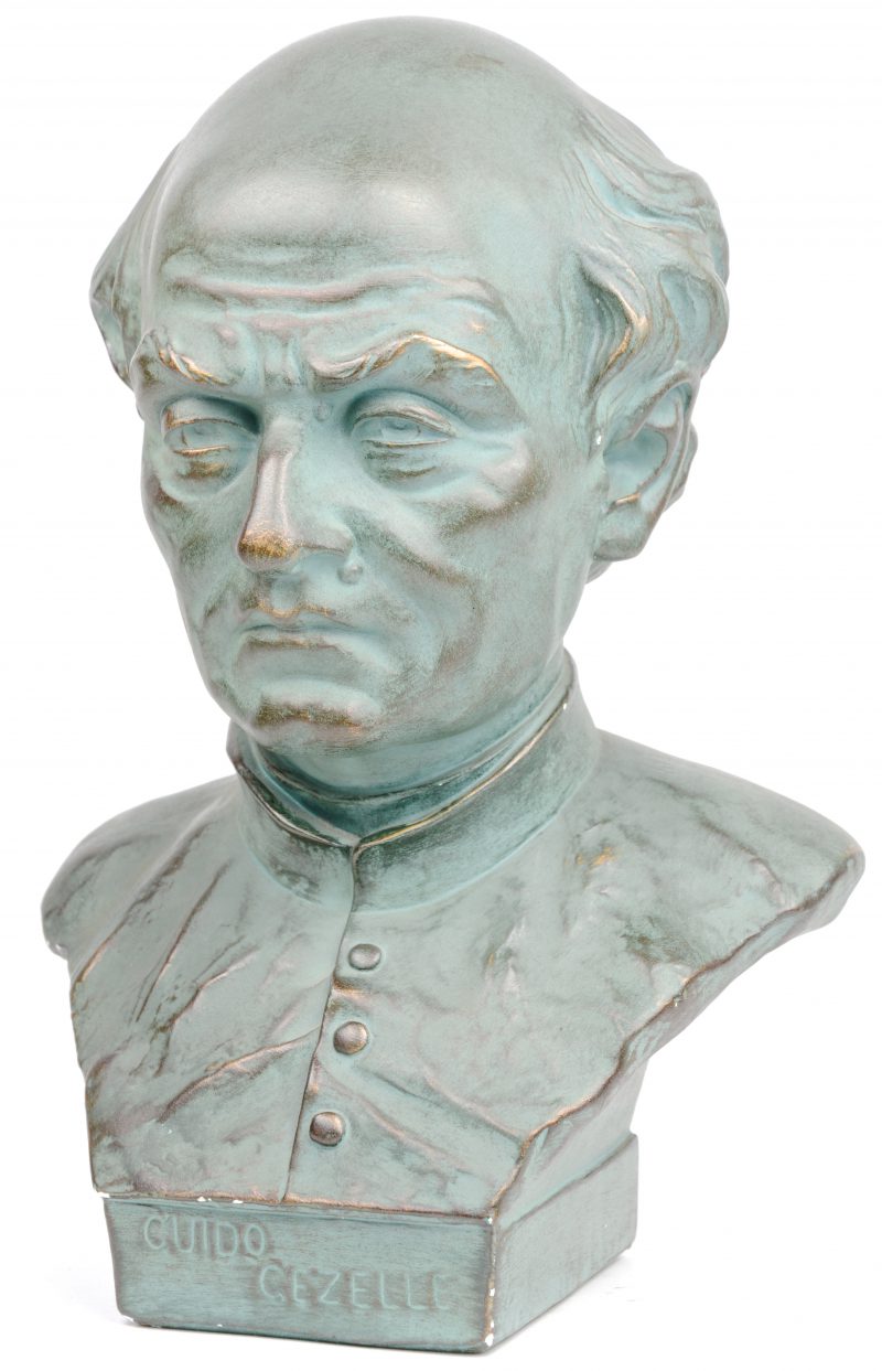 “Guido Gezelle”. Een buste van gips met bronskleurig patina.