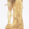 Beeldje van Sint-Sebastiaan. Op een houten sokkeltje in Lodewijk XIV-stijl. Pijlen manco.