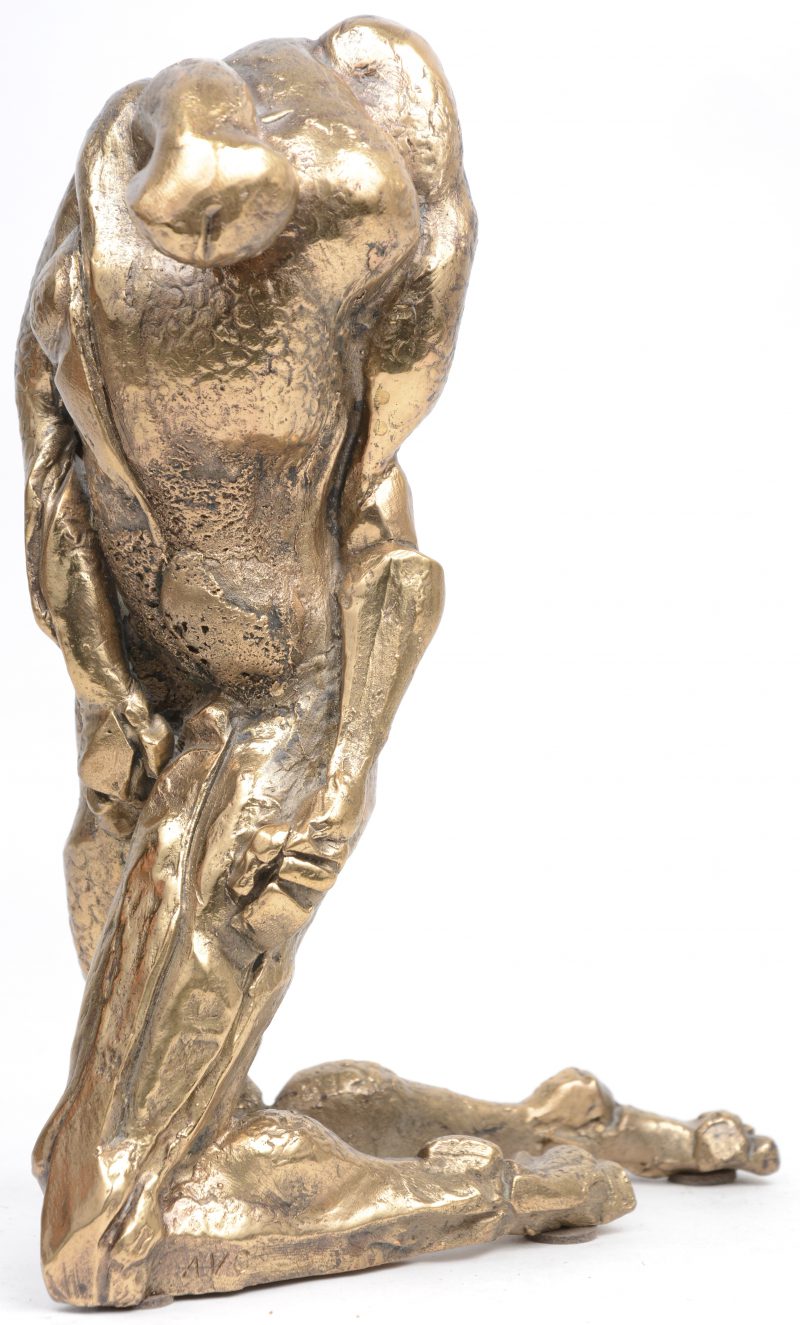 “knielende Salomon”. Bronzen beeld. Gemonogrammeerd.
