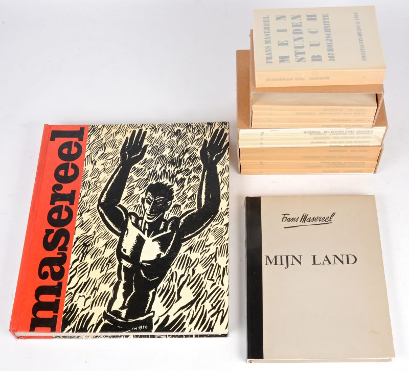 Een lot van zestien Duitstalige uitgaven van Frans Masereel, alsook een Nederlandstalige uitgave en een kunstboek mbt. de kunstenaar.