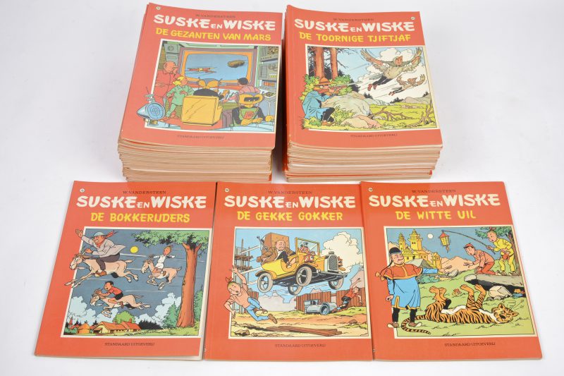 Lot albums “Suske en Wiske”, rode reeks, gekleurd. 50 stuks (daarin begrepen “De gekalibreerde kwibus”. Nummers tussen 91 (1969) en 143 (1973).