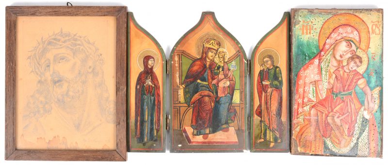 Een recent triptiekje met de Madonna met kind en Heiligen, een Russische icoon en “Ecce Homo”, een potloodstudie uit 1925.
