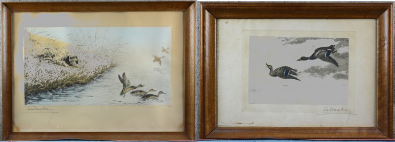 “Canards” & “Chien de chasse aux canards”. Twee lithografieën, gesigneerd ‘Leon Danchin’ buiten de plaat.