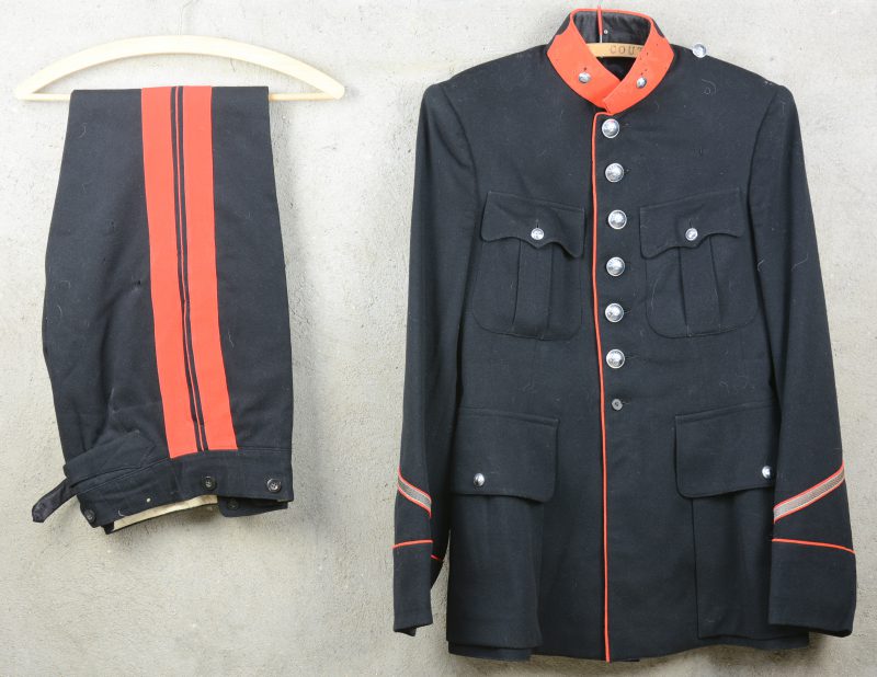 Een XIXe eeuws uniform van de Belgische Militaire Politie.