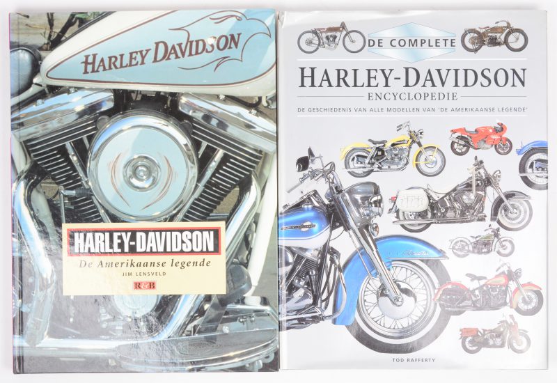 Een paar documentatieboeken m.b.t. harley Davidson. Ed. Rebo & R&B.