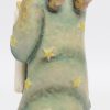 “Heavenly angel”. Een beeldje van meerkleurig biscuit uit de reeks van M.I. Hummel. Gemerkt. Model no.21/II.