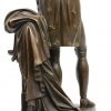 “Napoleon Bonaparte”. Een bronzen beeldje op arduinen sokkel naar een werk van Henri Guillemin.