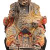Een paar antieke gepolychromeerde houten Boeddhistische beeldjes.