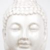 Een zittende Boeddha van wit crackleware.