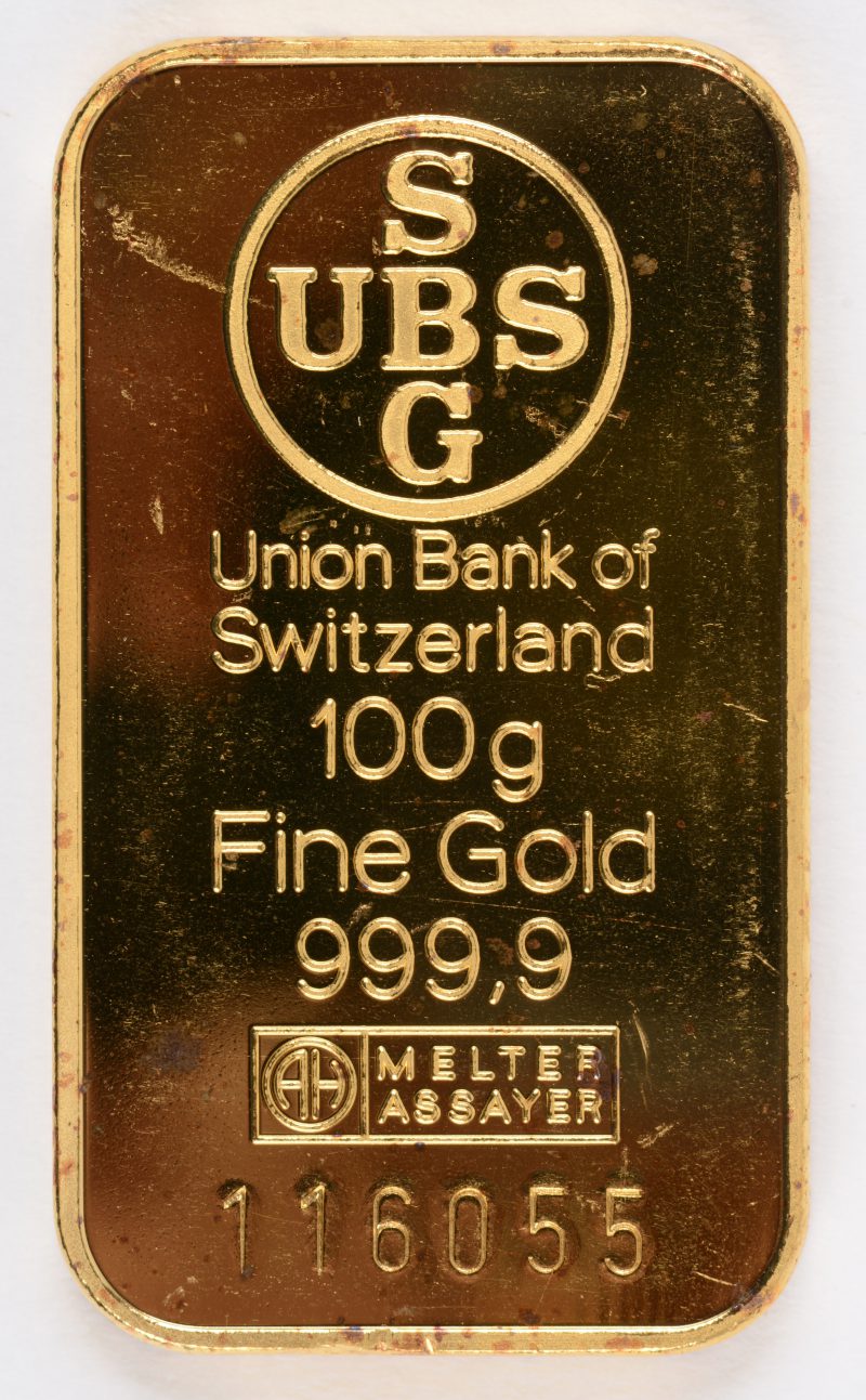 Een geelgouden goudbaar 999,9/1000. Ed. Union Bank of Switzerland.