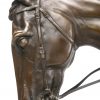 “Jockey te paard”. Een groep van bruingepatineerd brons naar een werk van Isidore Bonheur.