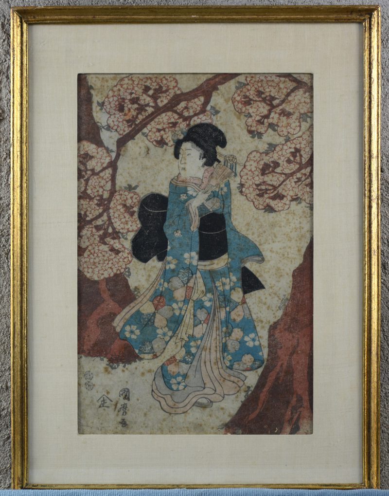“Geisha”. Een Japanse houtsnede. Gesigneerd. Eind XIXe eeuw.