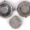 Drie amuletdoosjes van gedreven en geciseleerd zilver. Versierd met teksten en symbolen. Iran, begin XXste eeuw.