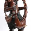 “Jager”. Een Afrikaans houten beeld.