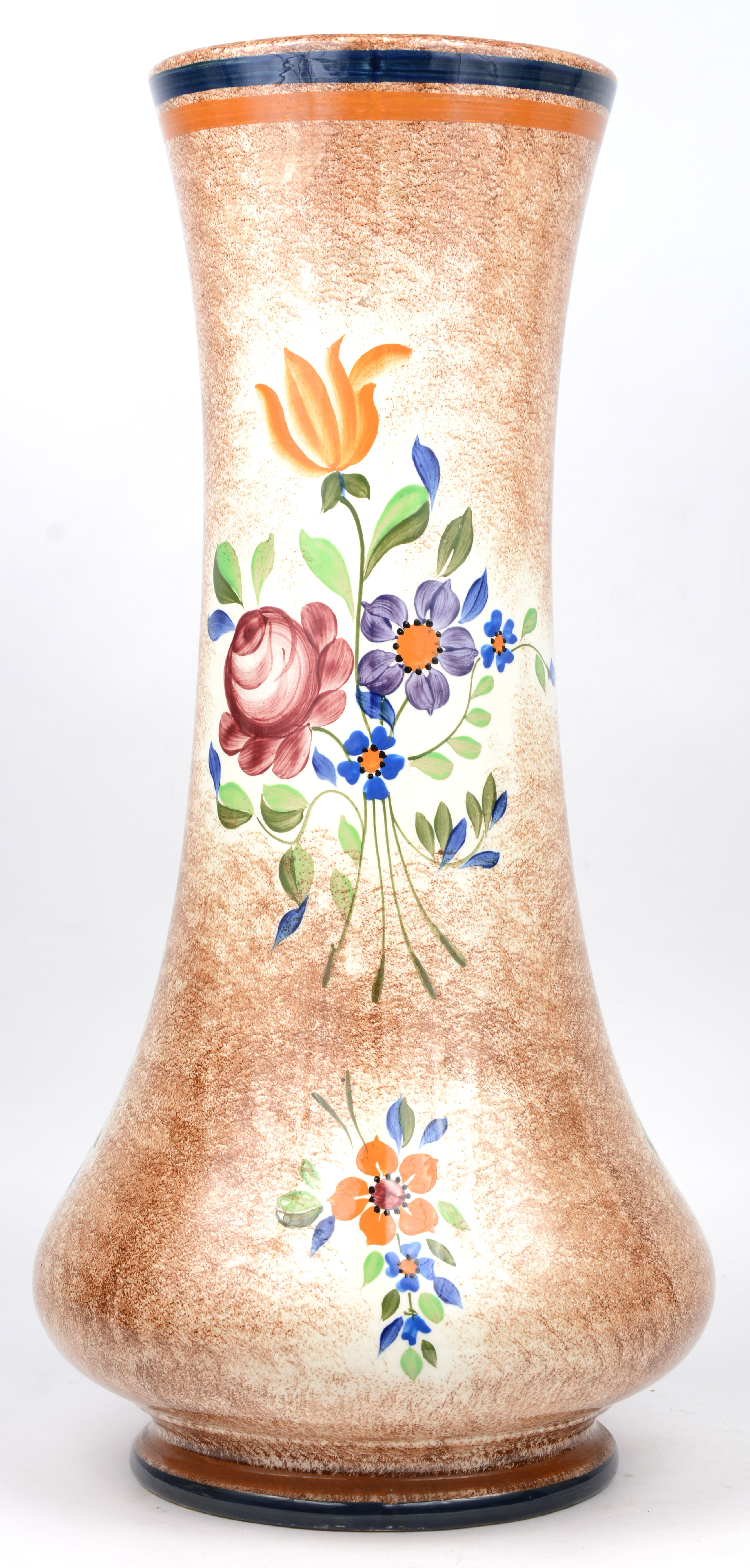 overtuigen moersleutel Specimen Een grote art deco vaas van meerkleurig aardewerk. Vorm D2740. – Jordaens  N.V. Veilinghuis