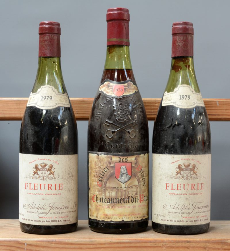 Lot rode wijn        aantal: 3 Bt.    Cellier des Princes A.C. Chateauneuf-du-Pape   M.P.  1978  aantal: 1 Bt.    Fleurie A.C.   Adolphe Fougères & Cie, Beaune M.H.  1979  aantal: 2  Bt. Jean Berger, Roermond