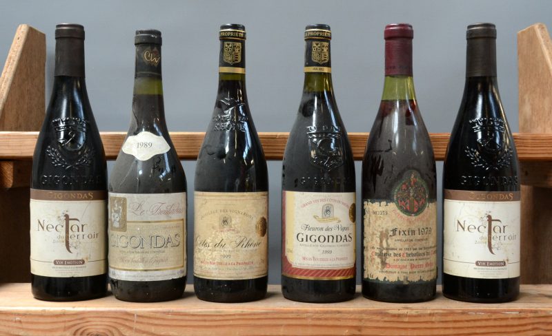 Lot rode wijn        aantal: 6 Bt.    Fixin A.C.   Dom. Pierre Gelin voor Confrérie des Chevaliers du Tastevin in 1983 M.D.  1979  aantal: 1 Bt.    Le troubadour A.C. Gigondas  Les vins du Troubadour M.P.  1989  aantal: 1 Bt.    Fleuron des Vignes A.C. Gigondas  Les vins du Troubadour M.P.  1999  aantal: 1 Bt.    Privilège des Vignerons A.C. Côtes du Rhône  Les vins du Troubadour M.P.  1999  aantal: 1 Bt.    Nectar du Terroir A.C. Gigondas  Vin Emotion M.P.  2004  aantal: 2 Bt.