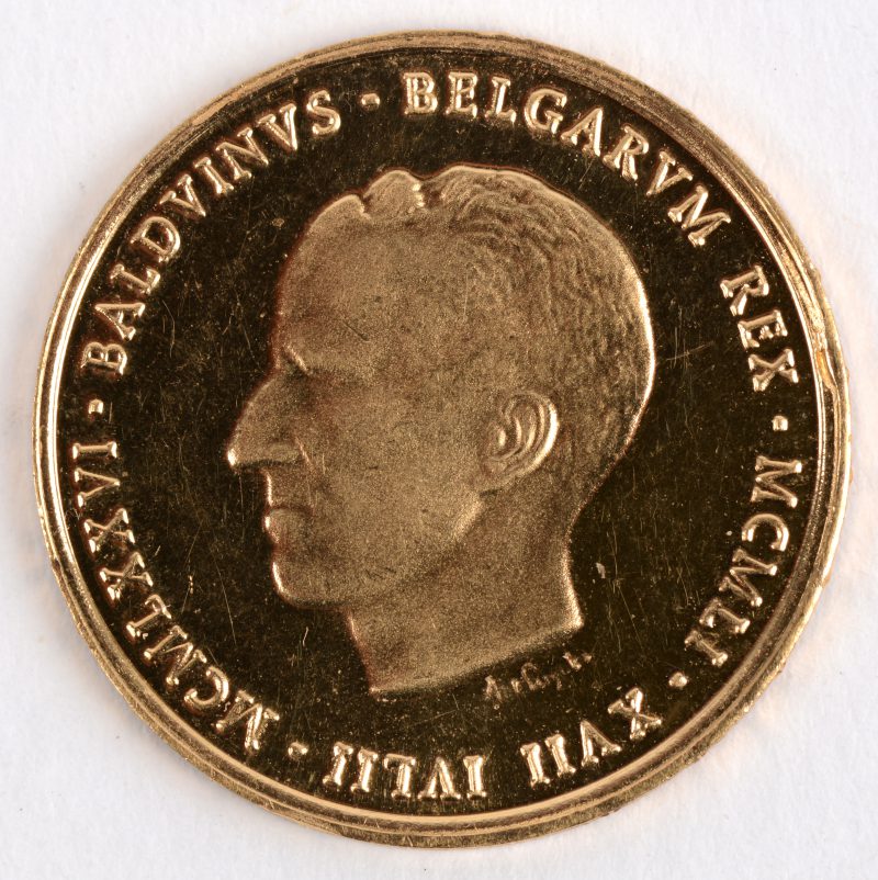 Een 21,6 karaats gouden herdenkingsmunt Koning Boudewijn. 1951-1976.