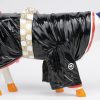 “Kabuki Cow”. Een beeld van meerkleurig kunststof uit de reeks ‘Cow Parade’ naar het gelijknamige kunstproject. Ontwerp van Masaki Kawahara, Tokio 2004.