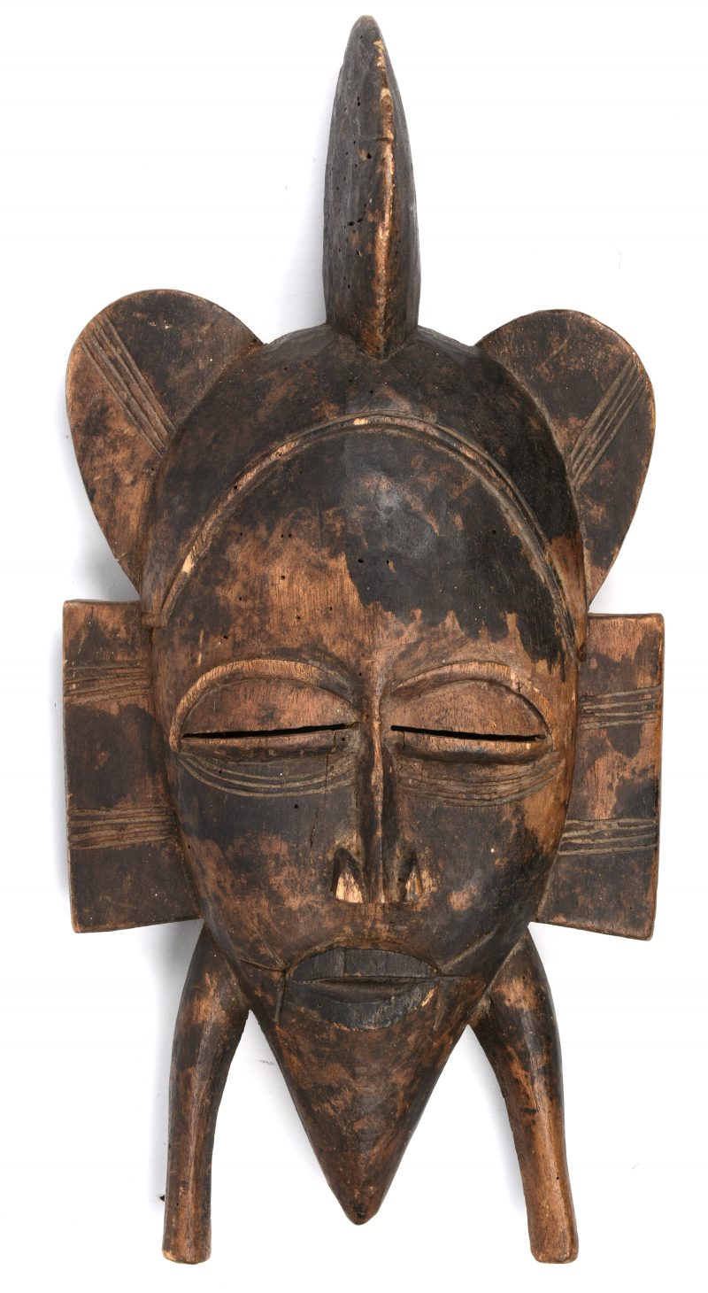 Een  Tchokwe (?) masker. DRC.