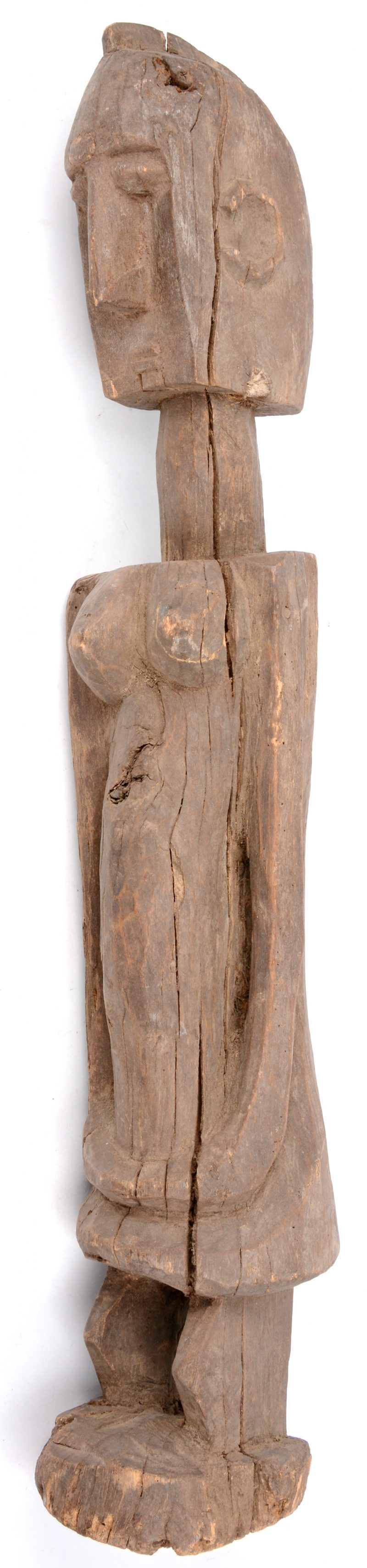 Een houten voorouderbeeld. Dogon (Mali).