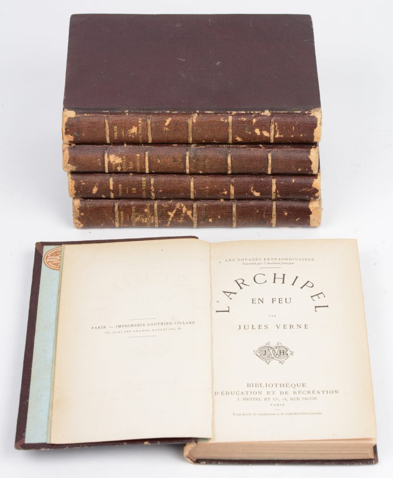 Vijf Franstalige verhalen van Jules Verne. Ed. Bibliothèque d’éducation et de récréation J. Hetzel & Cie., Paris.