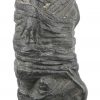 “Omwikkeld personnage”. Bronzen sculptuur op witmarmeren voet.