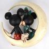 “Mickey en Minnie”. Een kunststoffen groepje. Gemerkt van Disney.