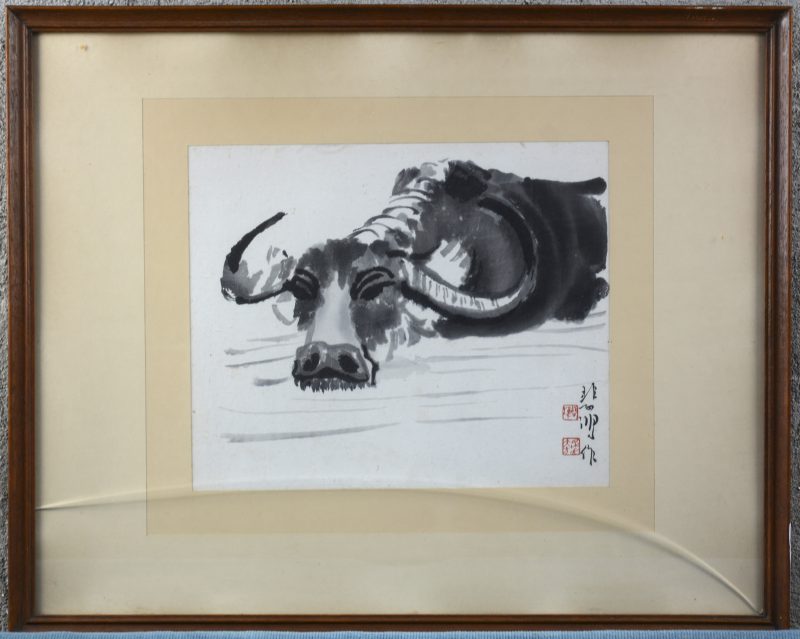 “Waterbuffel”. Een gewassen Chinese inkttekening op papier. Gesigneerd. Glas gebroken.