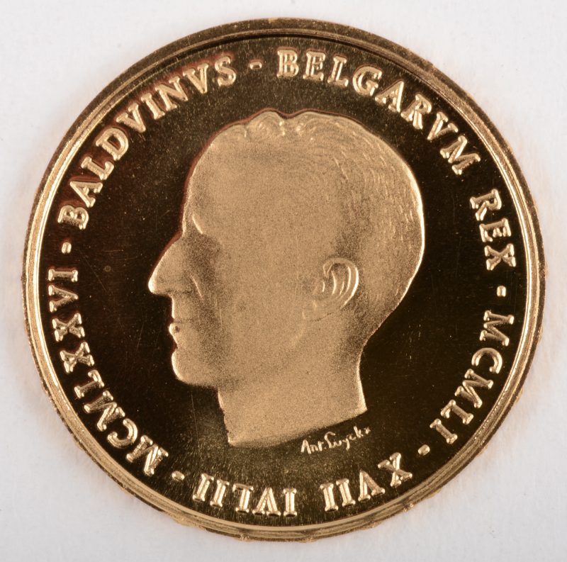 Geelgouden medaille 22K ter herdenking van het 25-jarig koningsjubileum van Boudewijn I in 1976.