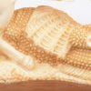 “Sint Joris”. Een groepje van gesculpteerd ivoor op houten sokkel.