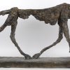 “Hond”. Een bronzen beeld naar een werk van Alberto Giacometti.