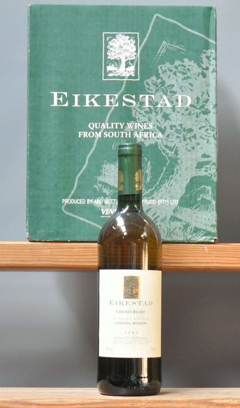 Eikestad Chenin Blanc Wine of Origin Coastal Region  Vinfruco Ltd, Stellenbosch M.O. O.D. 2001  aantal: 6 bt
