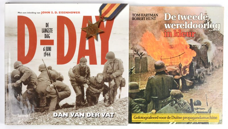 Twee boeken:- “De Tweede Wereldoorlog in kleur”. Tom Hartman & Robert Hunt. Bussum, 1975.- “D-day”. Dan Van der Vat. Ed. Lannoo. Tielt, 2003.