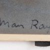 “Bowl and spoon”. Een foto. Draagt handtekening (toeschrijving?) ‘Man Ray’ (Emmanuel Radnitsky)