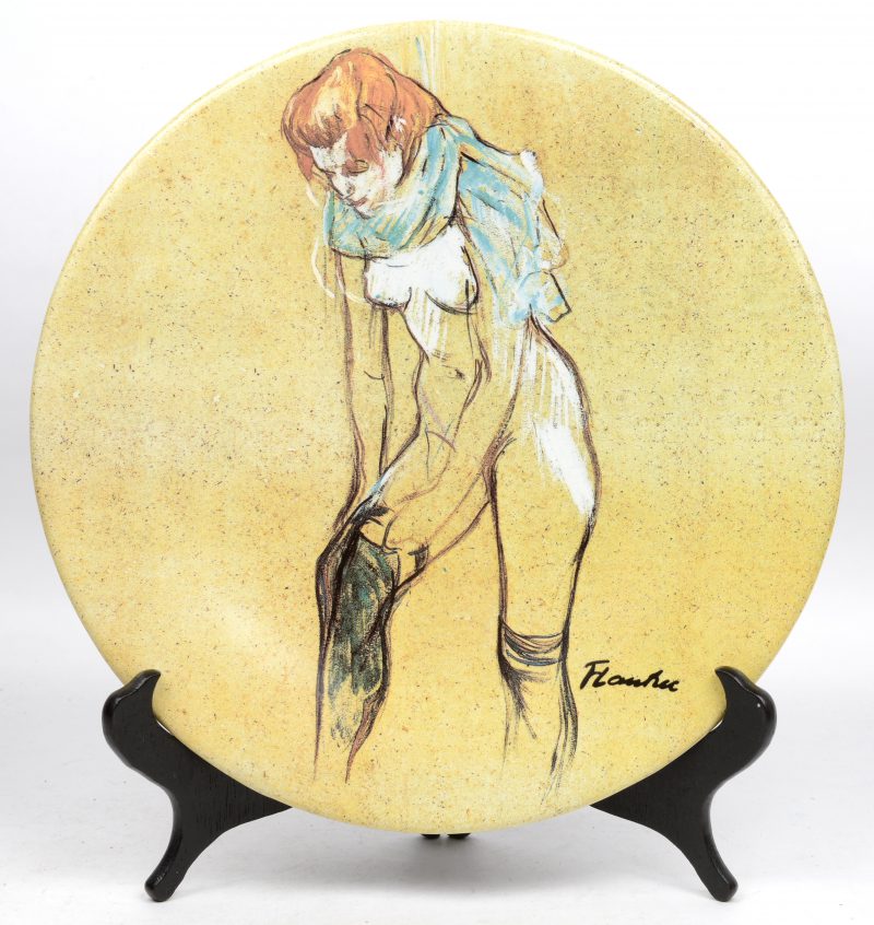 “Femme qui tire son bas”. Een sierschotel met afdruk van een werk van Henri de Toulouse-Lautrec. Portugese productie. Genummerd 21/1000.