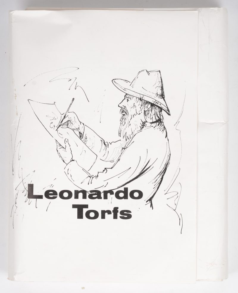 “Leonardo Torfs”. Een map met 101 reproducties van inkttekeningen van de kunstenaar. Uitgegeven door Marcel Van Damme en Thorwald Pullinckx, eigen beheer 1980.