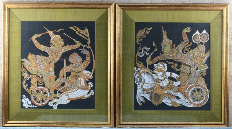 Twee Thais Boeddhistische schilderijen op zijde.