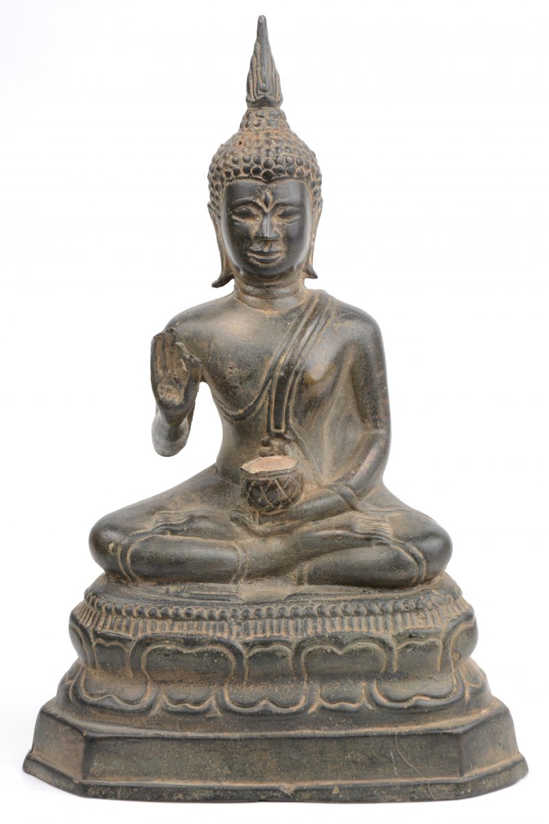 Een bronzen Thaise Boeddha. XIXe eeuw.