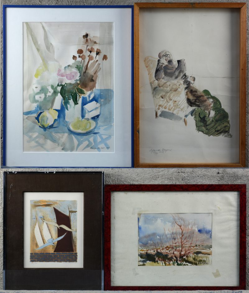 Vier werken bestaande uit: Twee aquarels “Stilleven met bloemen en peren” (39 x 28 cm) en “Blij in de zetel” (47 x 30 cm), gesigneerd en gedateerd. Een heidelandschap in gemengde techniek, aquarel en pastelkrijt (16 x 22 cm) en “Wind in de zeilen”, een pasteltekening (print), gesigneerd en genummerd 96/120. (19 x 14 cm)