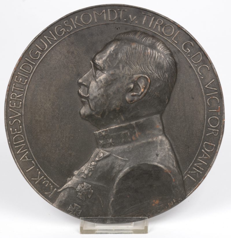 Een duitse bronzen plaquette uit de eerste wereldoorlog. Gesigneerd; C.M. Schwerdtner.