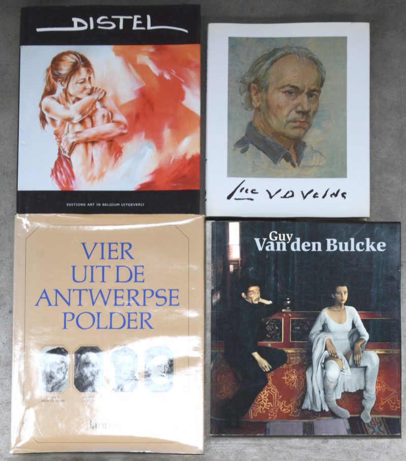 Een lot van vier kunstboeken:- “Luc Vandevelde”- “Guy Van den Bulcke”- “Distel”- “Vier uit de Antwerpse polder”