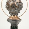 “Johannes de Doper als kind”. Gepatineerd bronzen buste. Gesigneerd. Met losse aura.