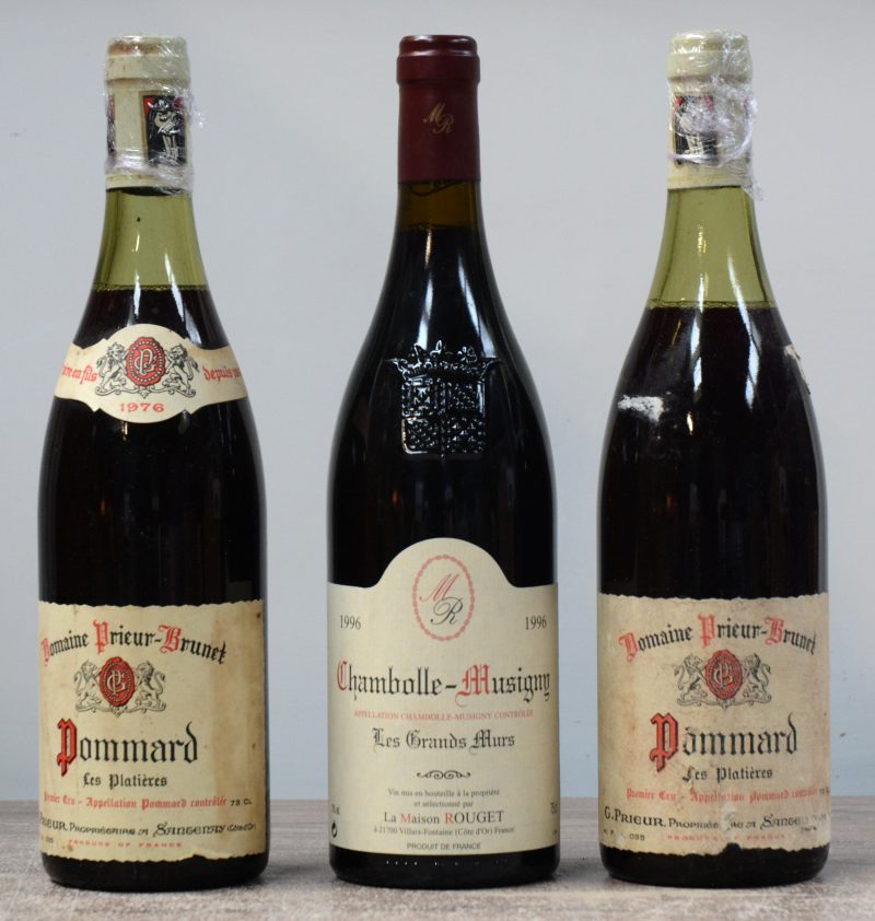 Lot rode Bourgogne        aantal: 3 Bt.    Dom. Prieur-Brunet “Les Platières A.C. Pommard     1976  aantal: 2 Bt.    La Maison Rouget “Les Grands Murs A.C. Chambolle-Musigny     1996  aantal: 1 Bt.
